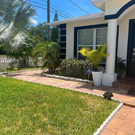 Caribbean Splendor Vacation Rental Near Bush Gardens Tampa Fl Kültér fotó